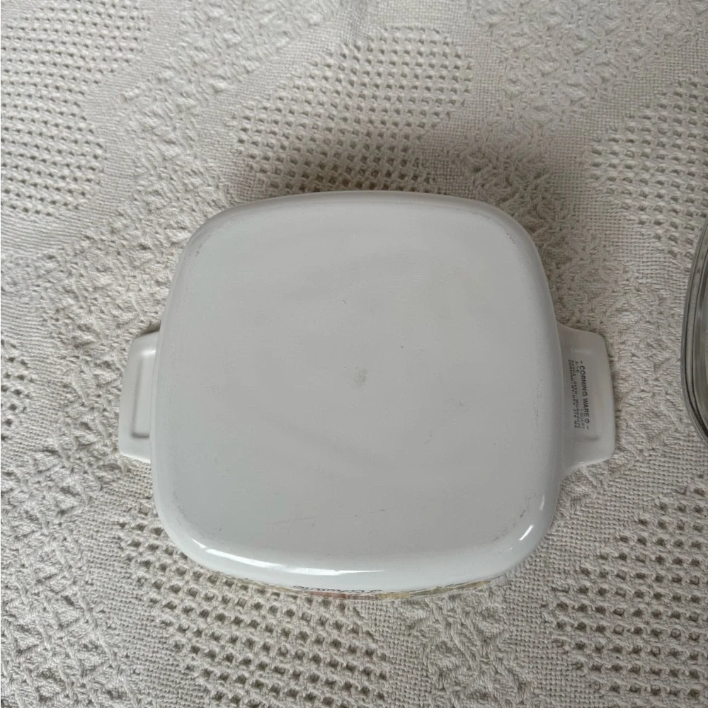 Set of Vintage Corning Ovenware